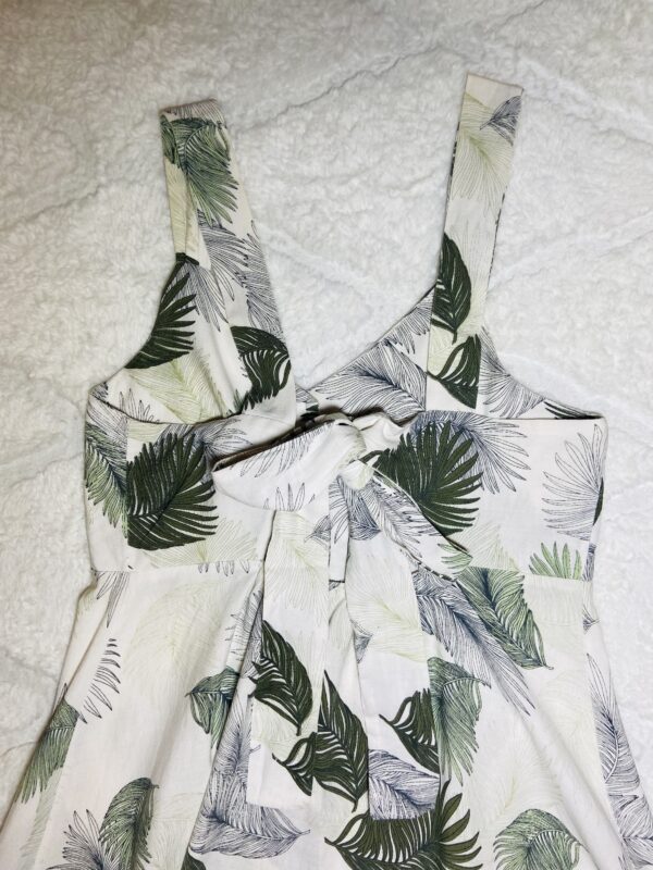 Robe blanche et verte – Image 2