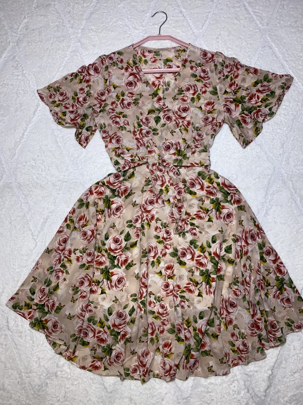 Jolie robe fleurie – Image 4