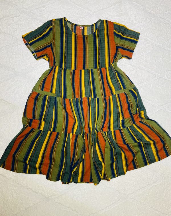 Petite robe multicolore avec poches – Image 2