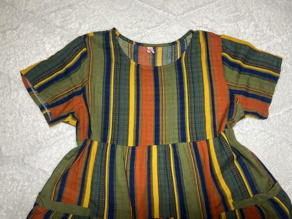 Petite robe multicolore avec poches – Image 4
