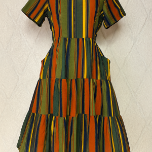 Petite robe multicolore avec poches