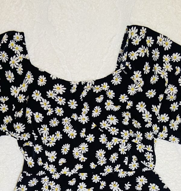 Robette fleurie noire – Image 3