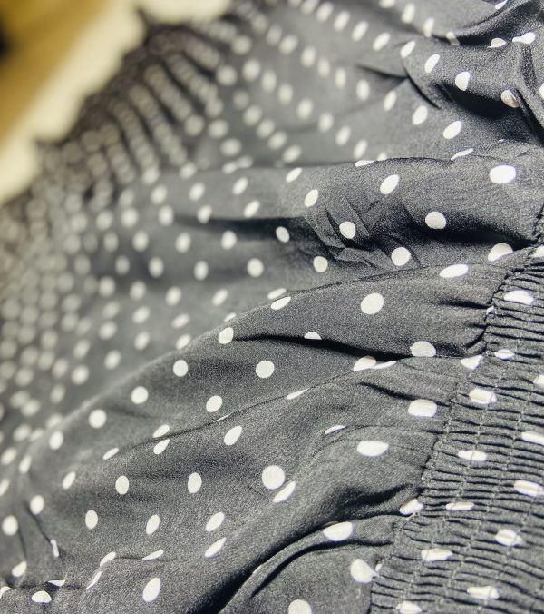Petite robe noire à pois – Image 4