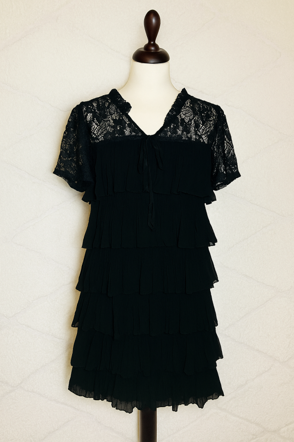 Robette noire dentelle