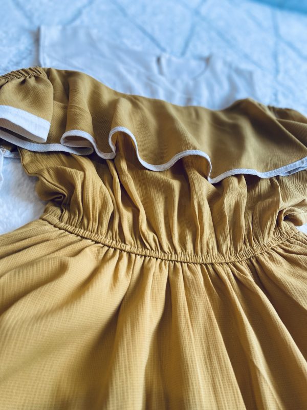 Petite robe jaune et blanche – Image 2