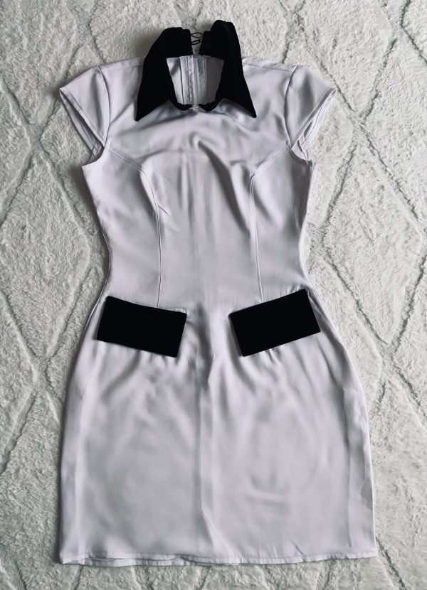 Petite robe blanche col en daim – Image 3