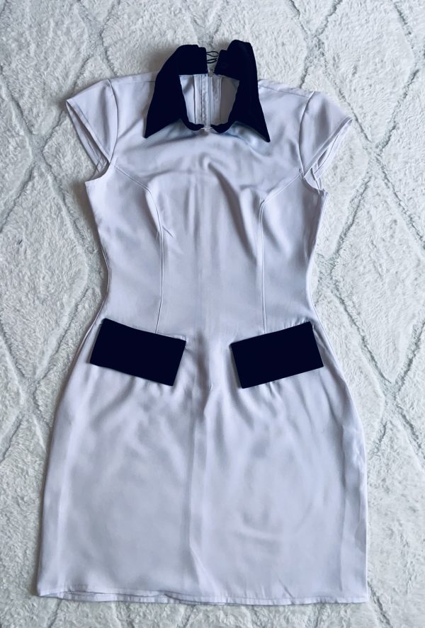 Petite robe blanche col en daim – Image 2