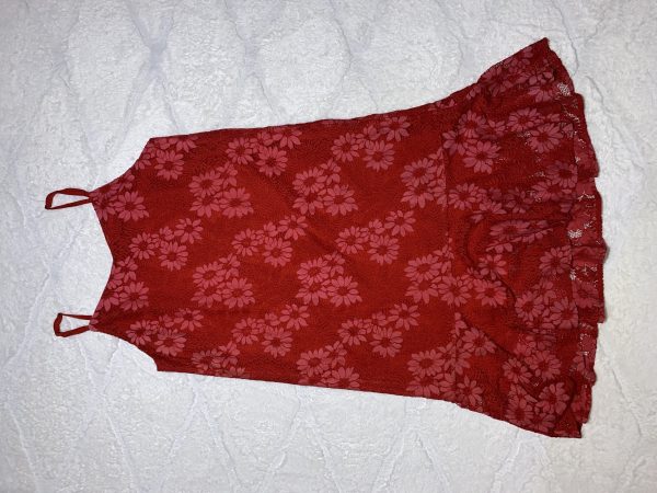 Robette en dentelle rouge – Image 3
