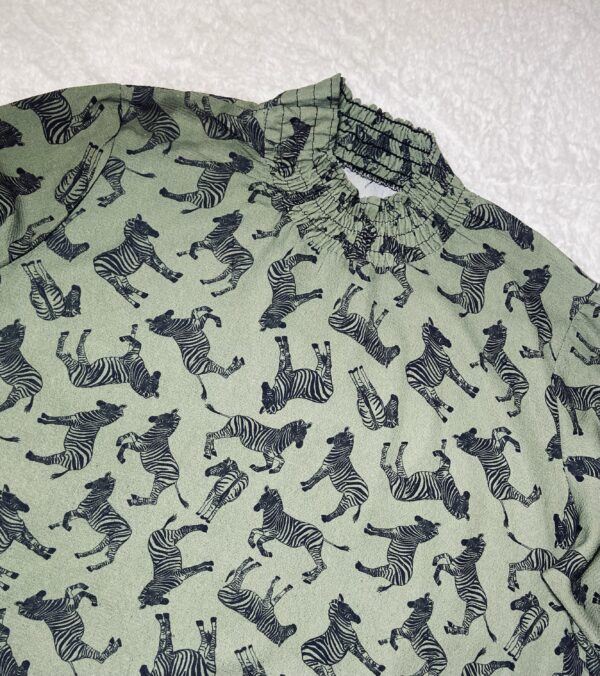 Chemise verte à motif – Image 2