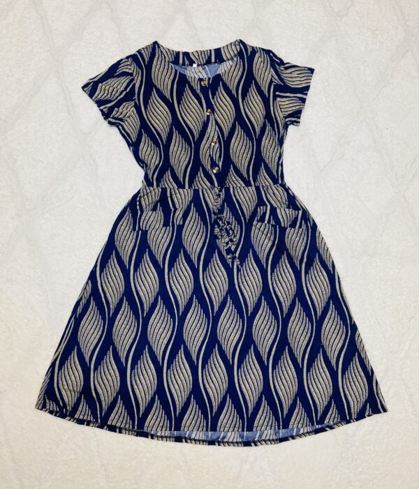 Robe à motif avec poches – Image 2