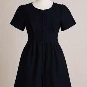 Robe noire fleurie