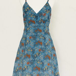 Robe bleue fleurie