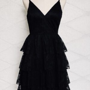 Robe noire en dentelle 3