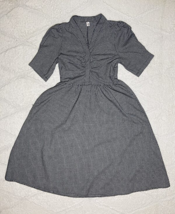 Robe grise à carreaux – Image 2