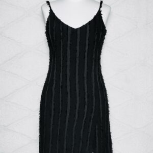 Robe noire rayée