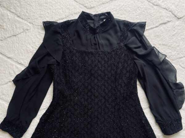 Robe noire brillante – Image 3