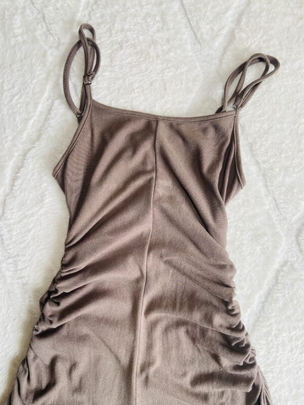 Robe marron longue – Image 3
