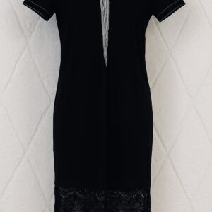 Robe noire perlée