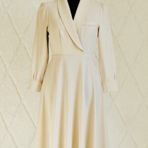 Robe corporate blanche