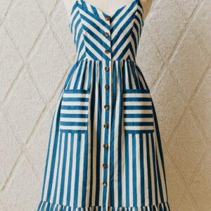 Robe de plage rayée