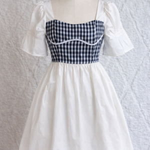 Robe blanche bustier noir